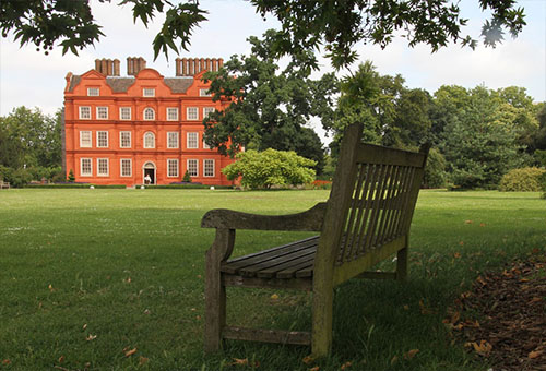 Imagem do parque Jardim de Kews, em Londres, Inglaterra.